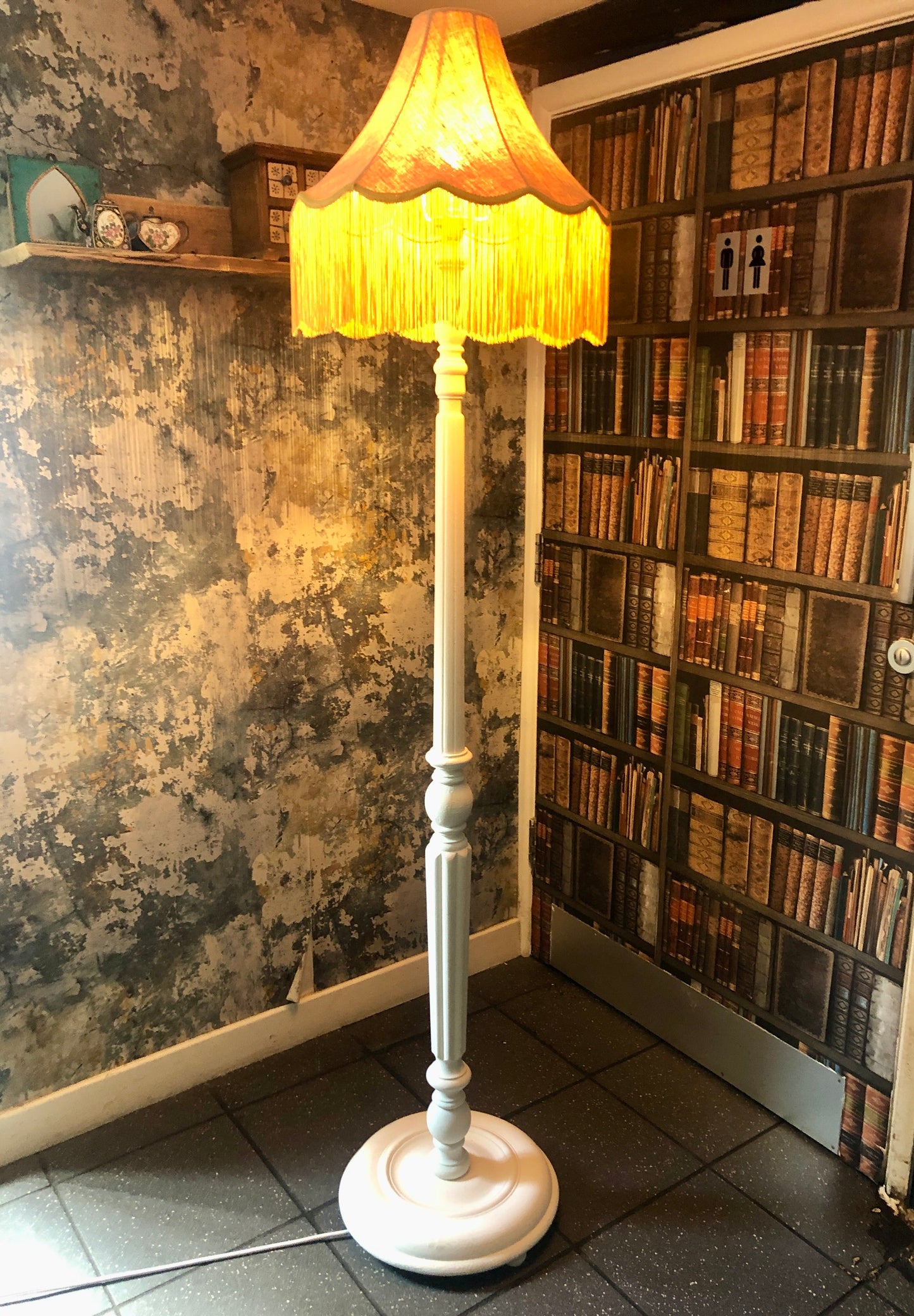 VINTAGE WOODEN FLOOR LAMP & SHADE