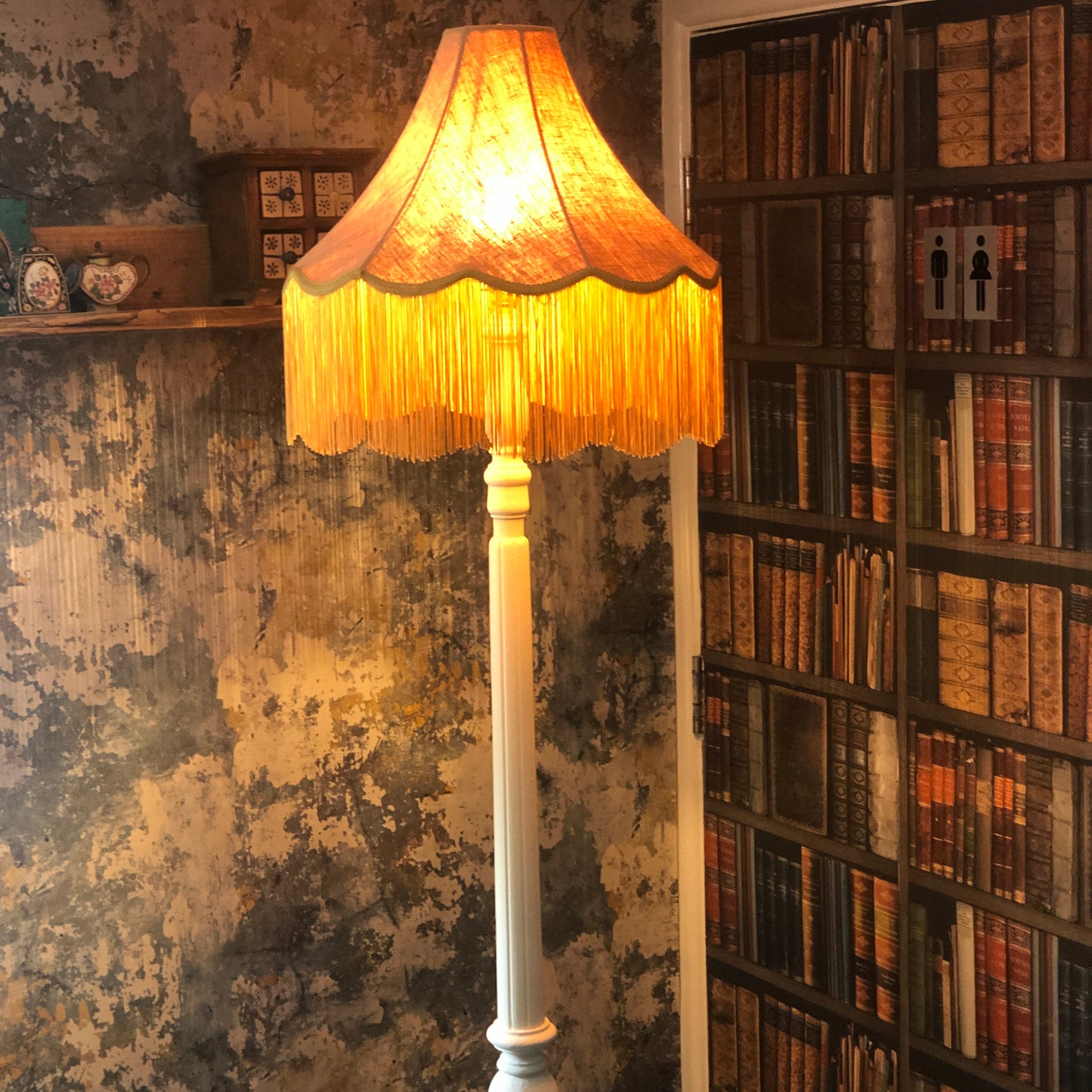 VINTAGE WOODEN FLOOR LAMP & SHADE