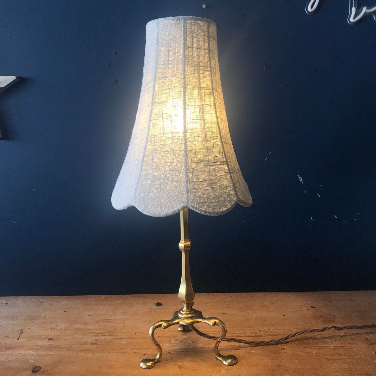 PULLMAN LAMP - ANTIQUE